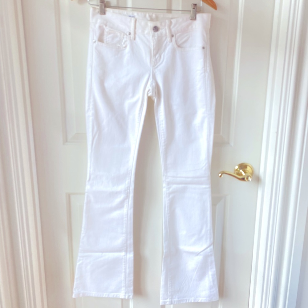 Gap NWOT Curvy Style White Jeans